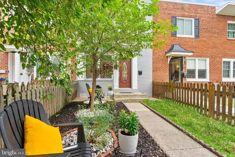 3739 Mark Dr, Alexandria, VA 22305 - #3