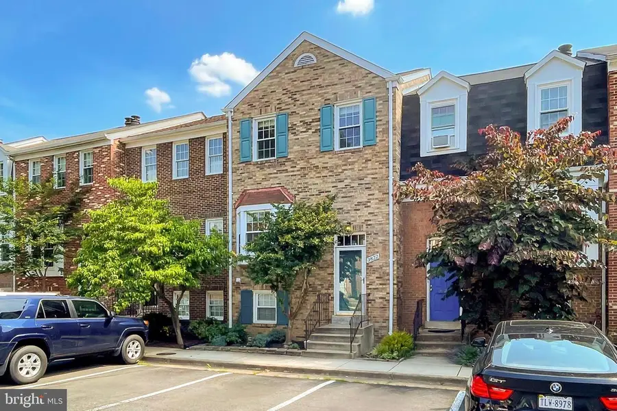 3822 Brighton Ct, Alexandria, VA 22305 - #2