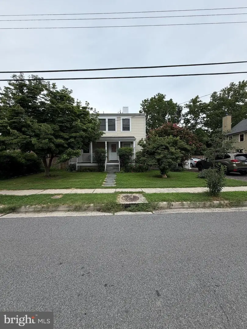414 E Howell Ave E, Alexandria, VA 22301 - #1