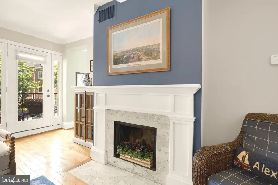 1115 N Pitt St #2b, Alexandria, VA 22314 - #3