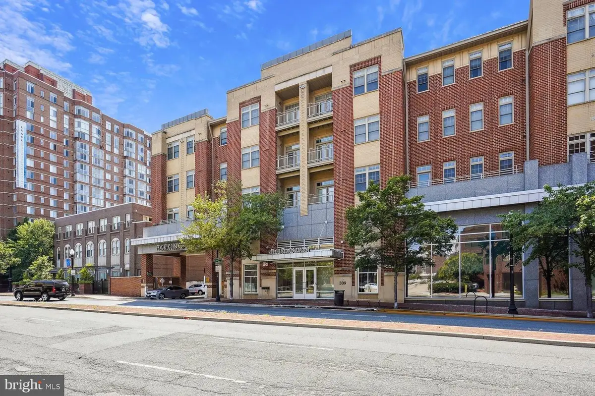 309 Holland #327, Alexandria, VA 22314 - #1