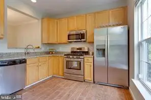 4908 Gardner Dr, Alexandria, VA 22304 - #3