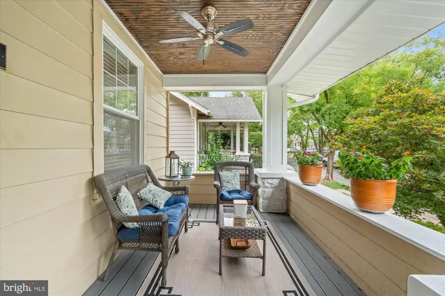 16 E Walnut St E, Alexandria, VA 22301 - #3