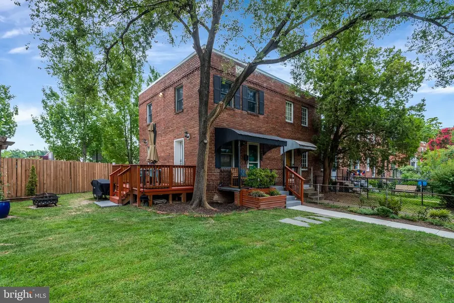 245 Buchanan St, Alexandria, VA 22314 - #3