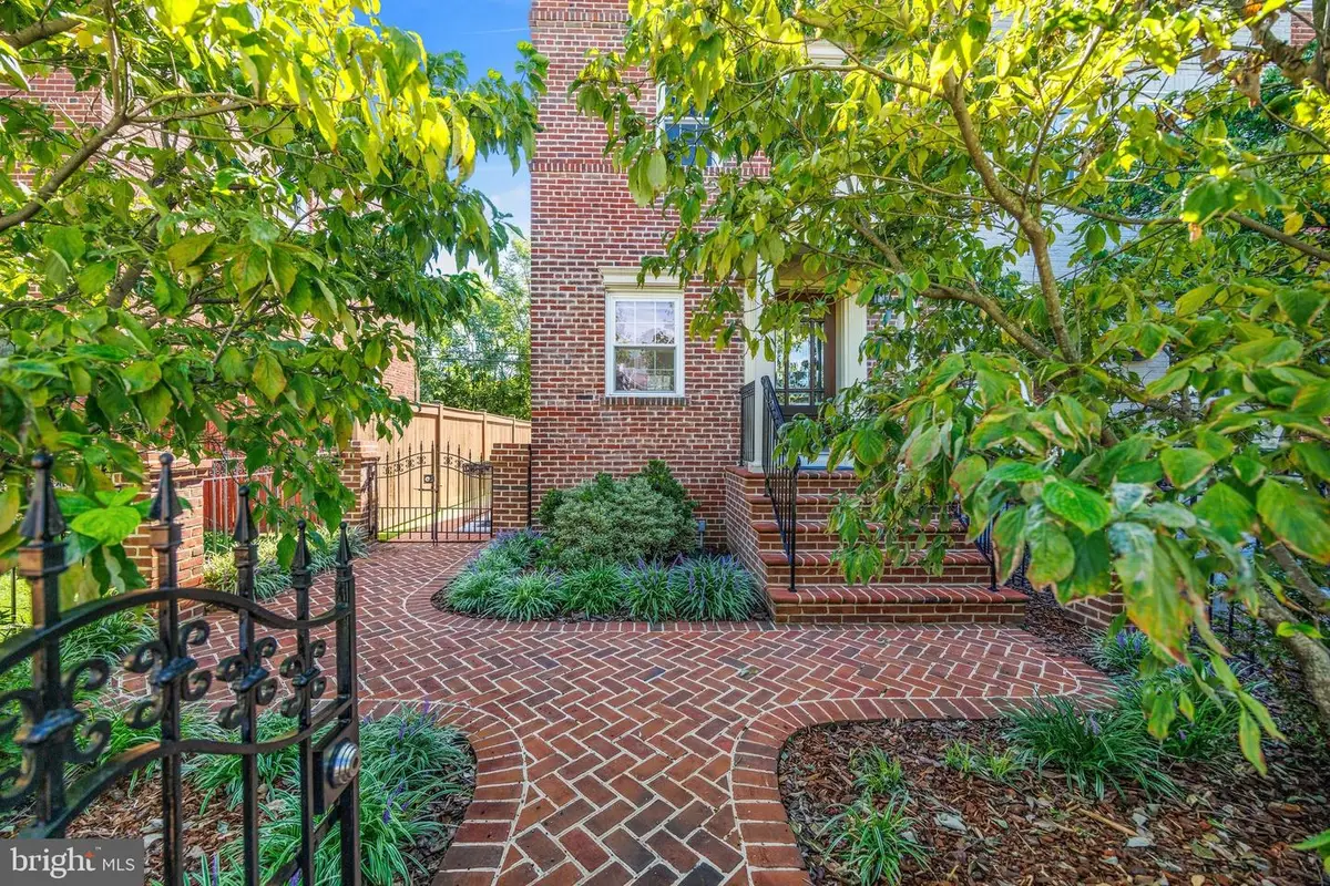 323 Mount Vernon Ave, Alexandria, VA 22301 - #1