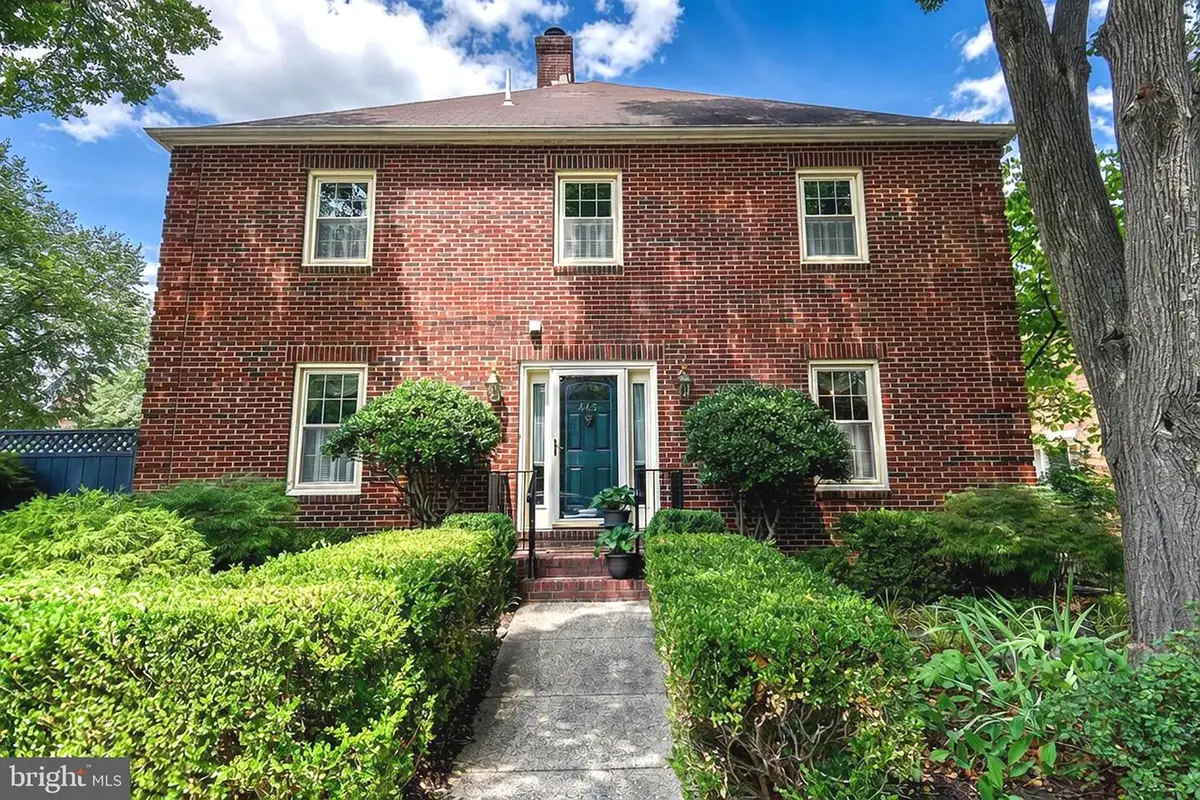 445 Old Town Ct, Alexandria, VA 22314 - #1