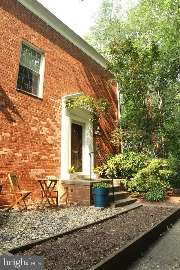 3327 Martha Custis Dr #3327, ALEXANDRIA, VA 22302