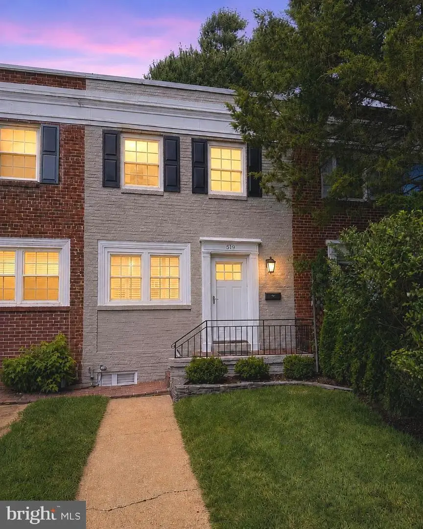 519 S Fayette St S, Alexandria, VA 22314 - #1