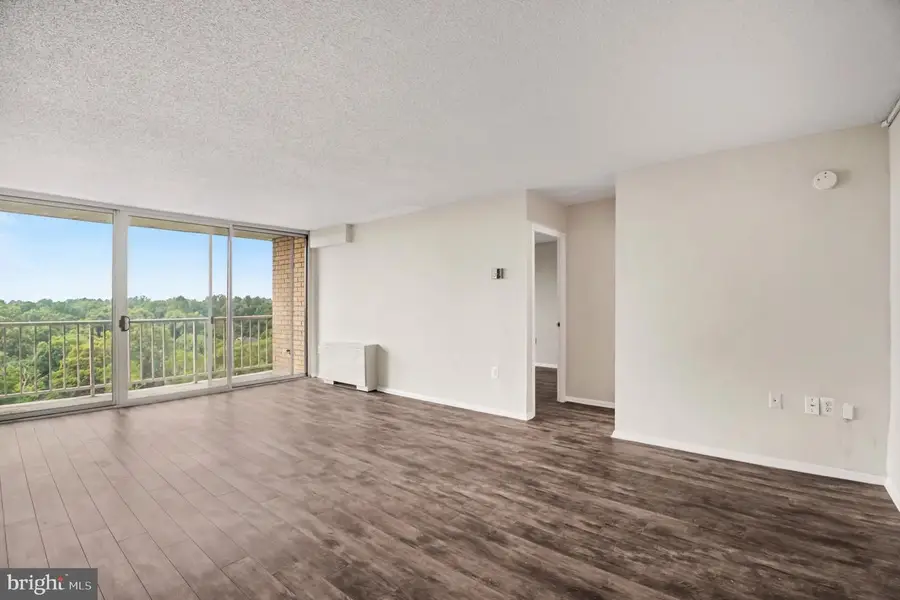 2500 N Van Dorn St #1206, Alexandria, VA 22302 - #3