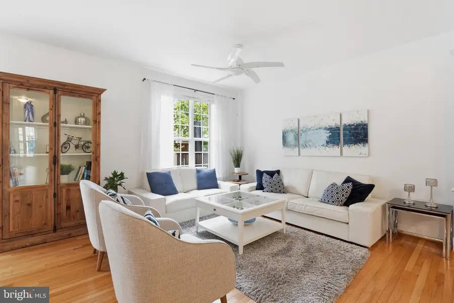4639 Lambert Dr, Alexandria, VA 22311 - #3