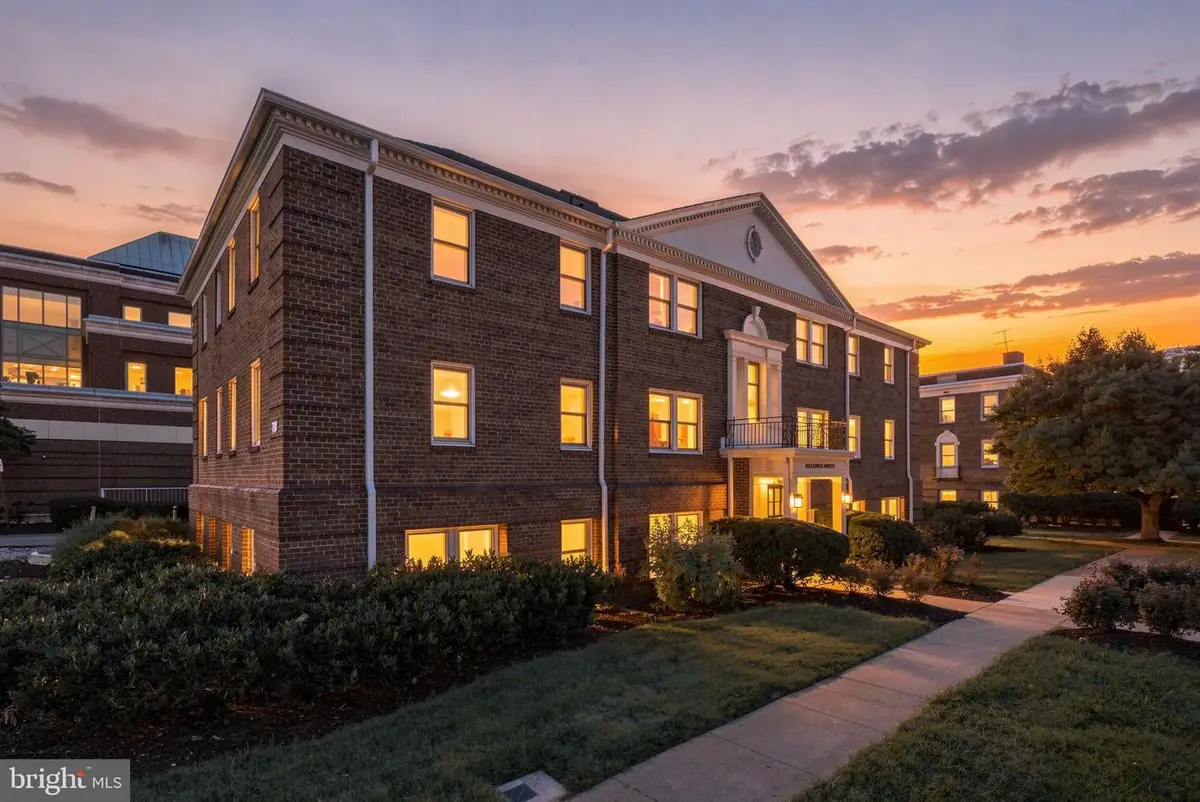 718 S Washington St #101, Alexandria, VA 22314 - #1