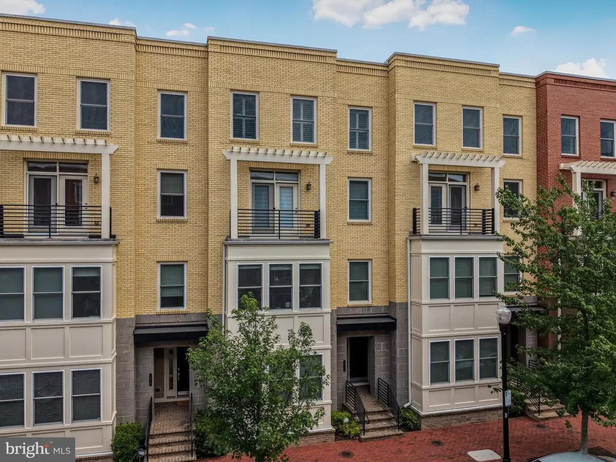 1911 Main Line Blvd #102, Alexandria, VA 22301 - #1