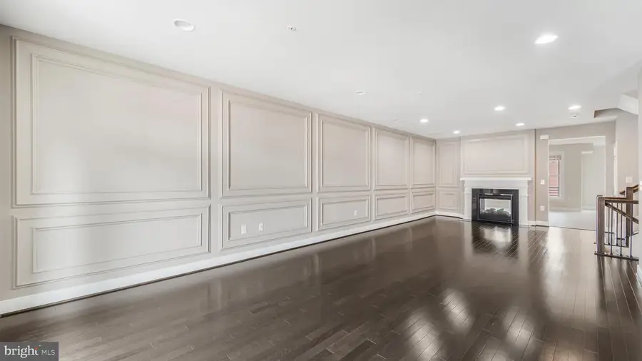 1911 Main Line Blvd #102, Alexandria, VA 22301 - #3