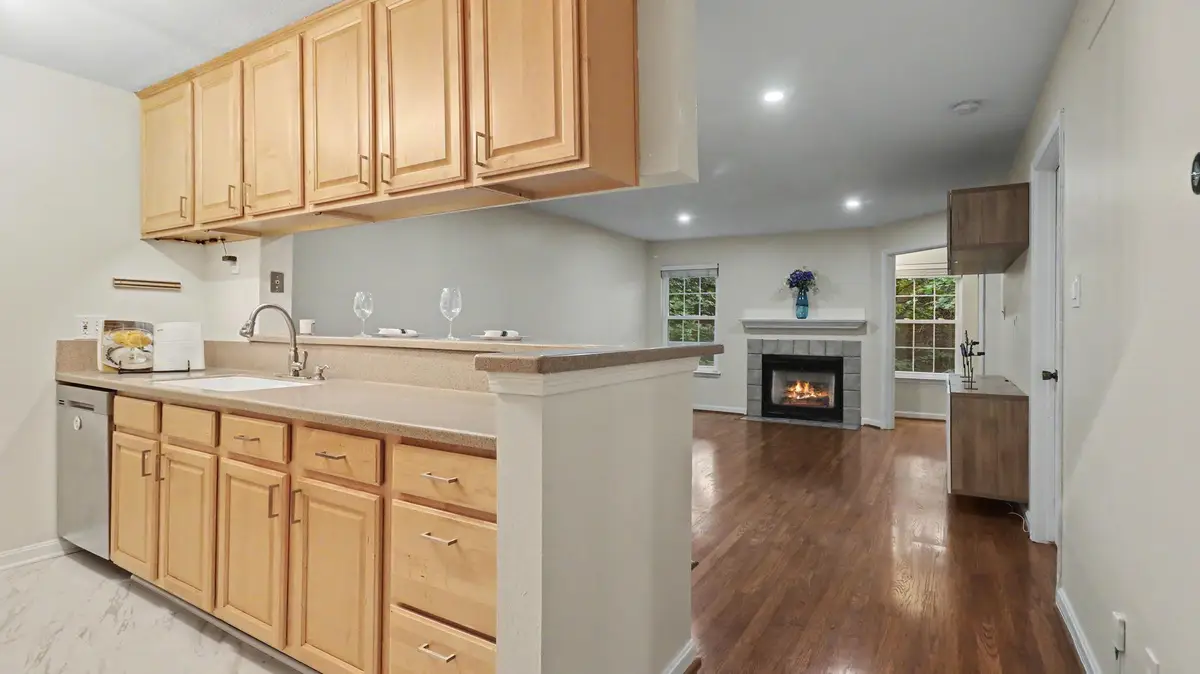 3311 Wyndham Cir #2191, Alexandria, VA 22302 - #1