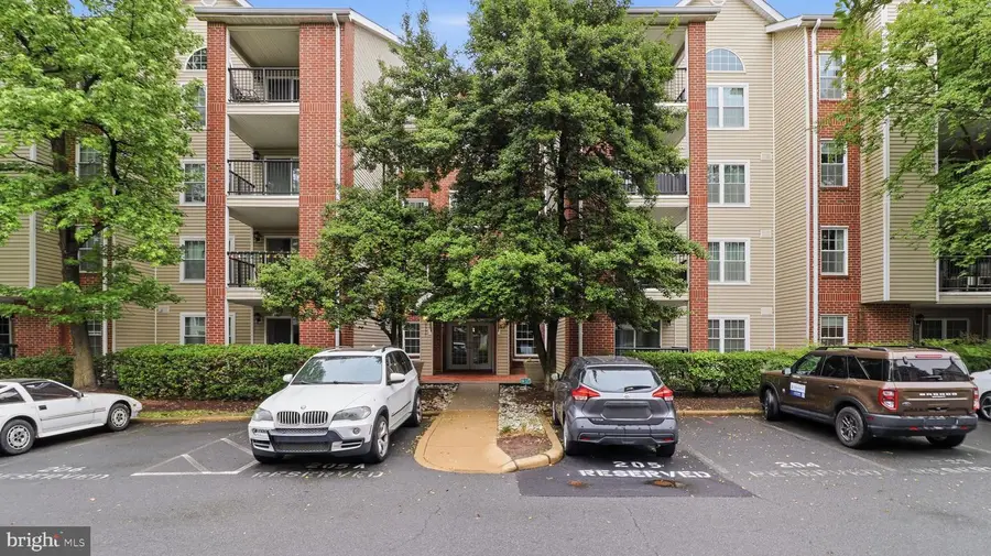 3311 Wyndham Cir #2191, Alexandria, VA 22302 - #2