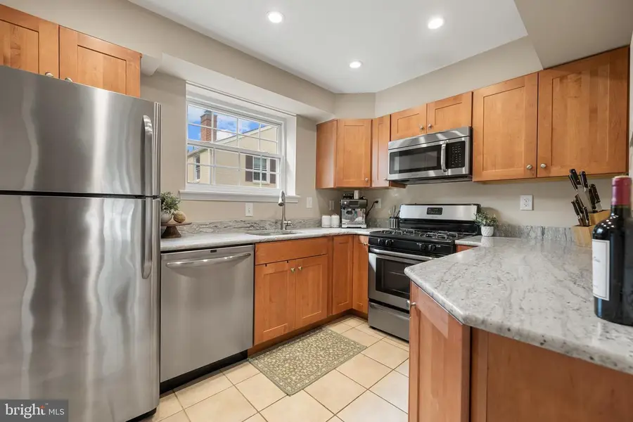 2312 N Dearing St, Alexandria, VA 22302 - #3