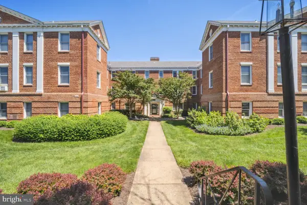 906 S Washington St #302, ALEXANDRIA, VA 22314