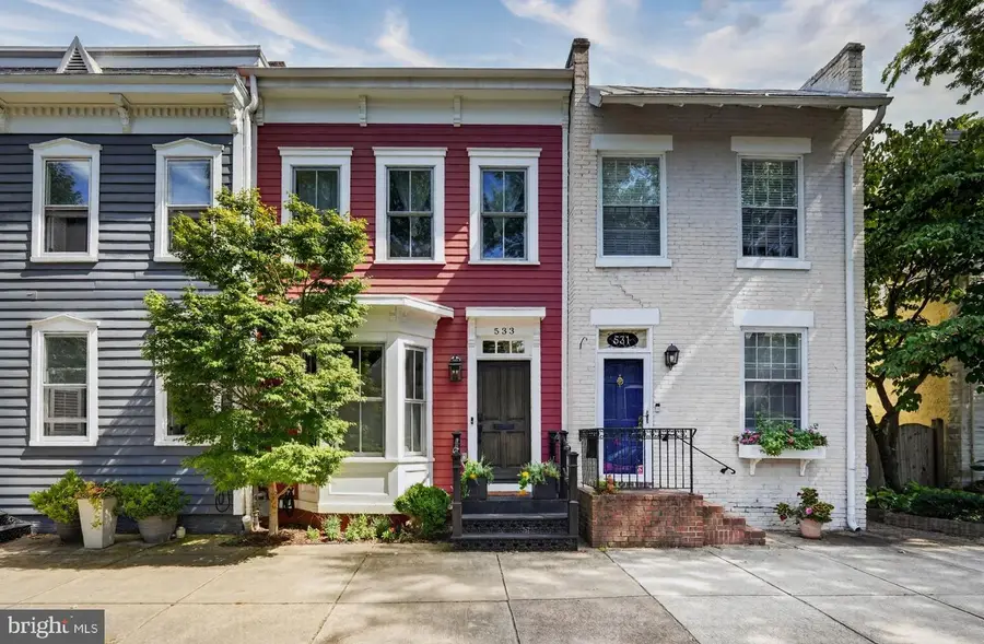 533 N Columbus St, Alexandria, VA 22314 - #2
