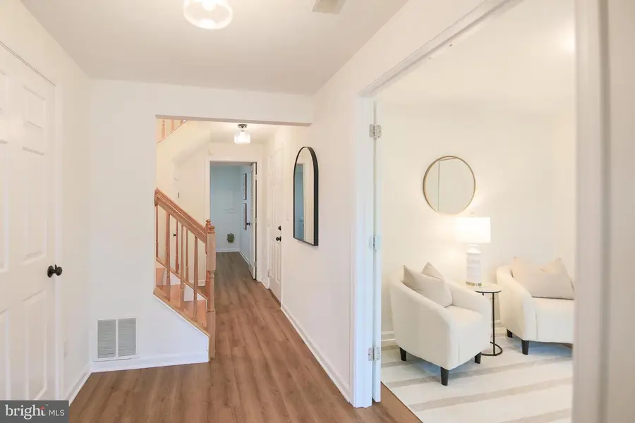 1405 Argall Pl, Alexandria, VA 22314 - #3