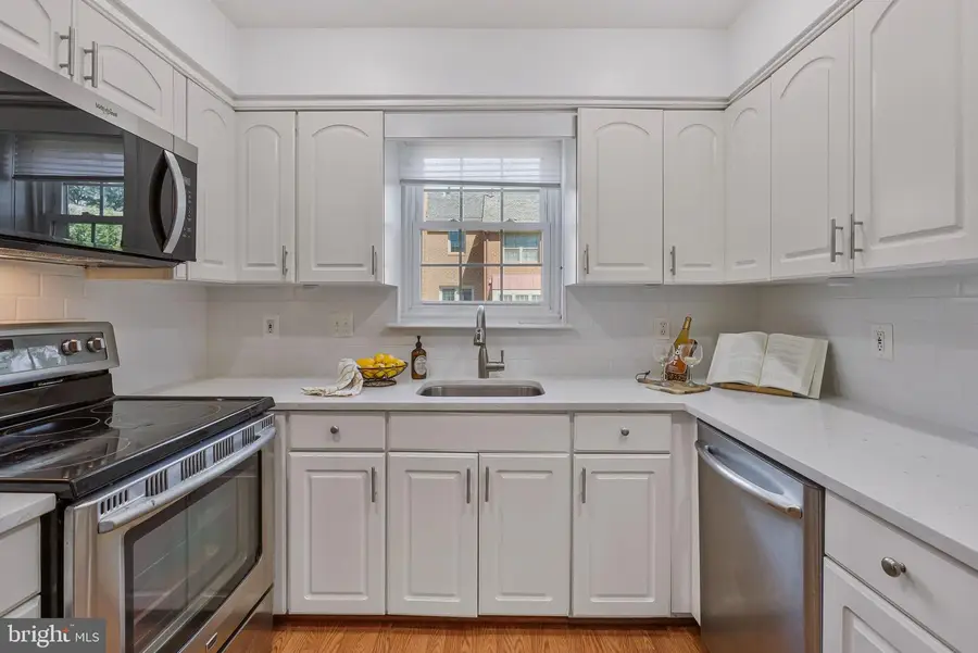 2655 Centennial Ct, Alexandria, VA 22311 - #2
