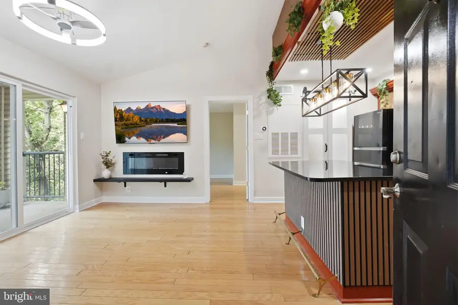 3310 Wyndham Cir #313, Alexandria, VA 22302 - #3