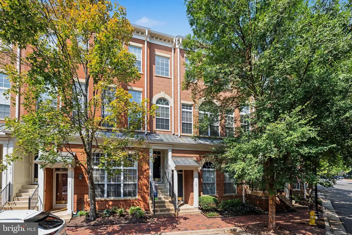 169 Martin Ln, Alexandria, VA 22304 - #1