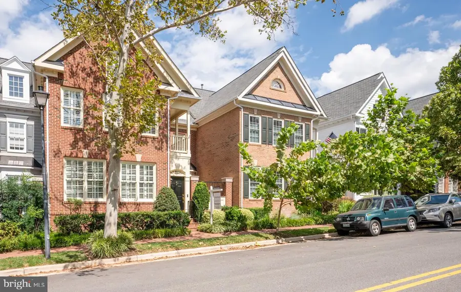 1209 Wilkes St, Alexandria, VA 22314 - #2