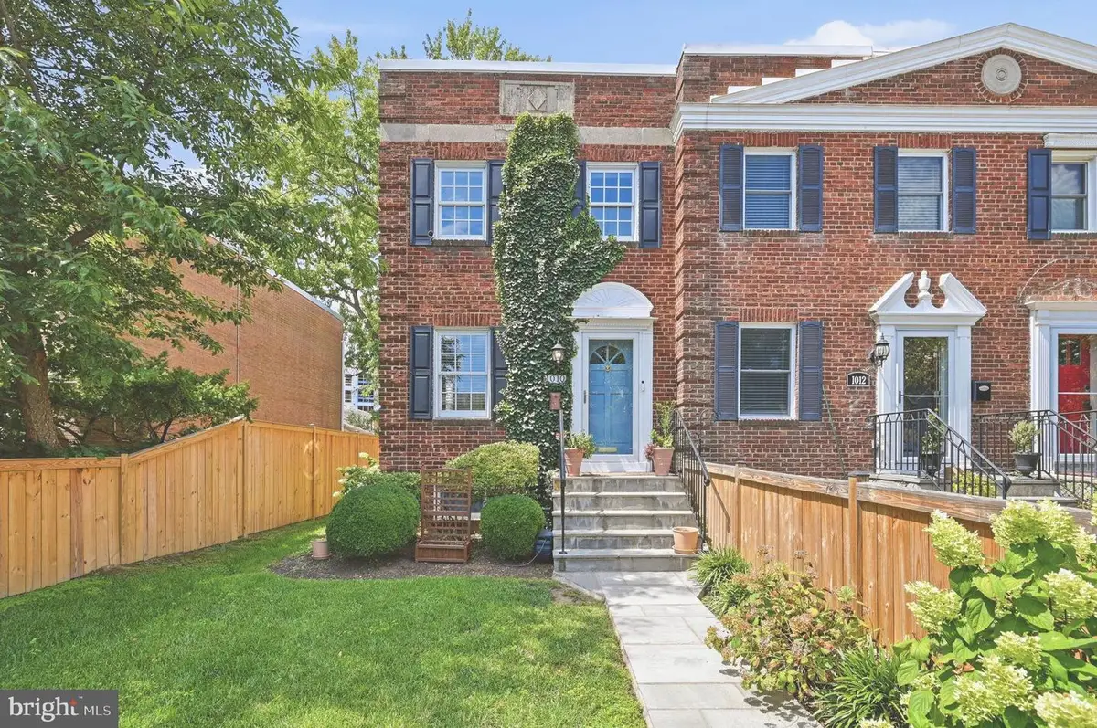 1010 Colonial Ave, Alexandria, VA 22314 - #1