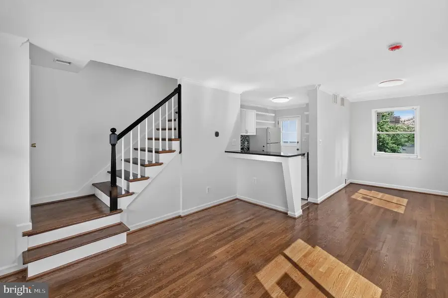 102 S Ingram St, Alexandria, VA 22304 - #3