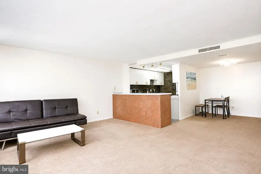 4600 Duke St #1122, Alexandria, VA 22304 - #3