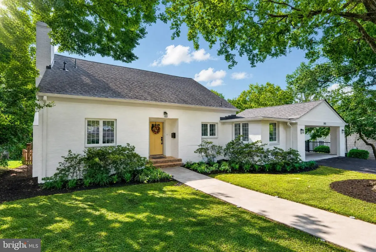 313 Vassar Rd, Alexandria, VA 22314 - #1