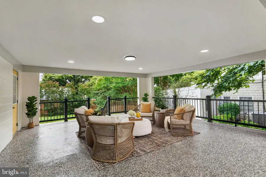 313 Vassar Rd, Alexandria, VA 22314 - #2