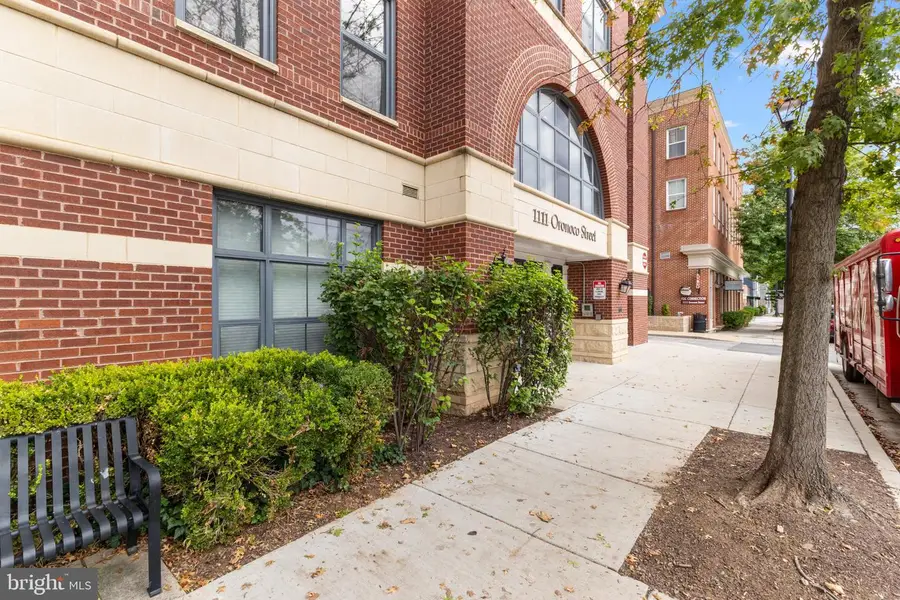 1111 Oronoco #126, Alexandria, VA 22314 - #2
