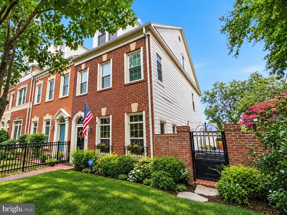 901 Bernard, Alexandria, VA 22314 - #1