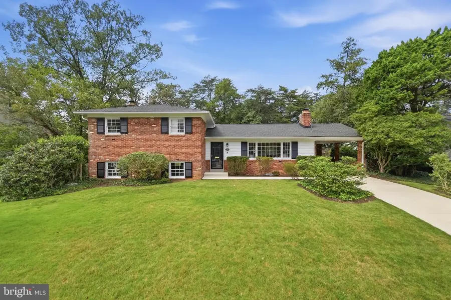 1340 N Ivanhoe St, Alexandria, VA 22304 - #2