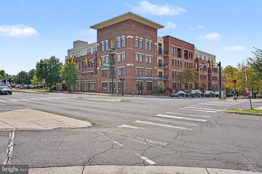 181 E Reed Ave #109, Alexandria, VA 22305 - #2