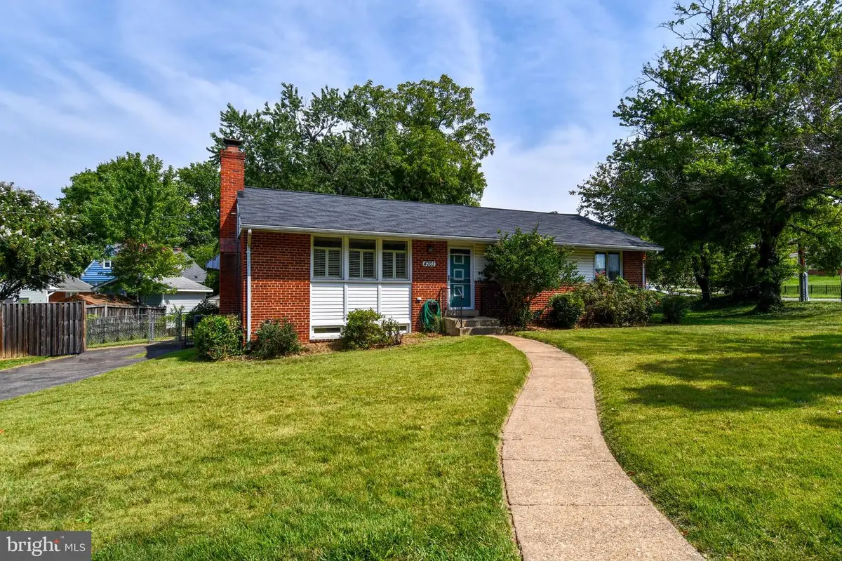 4701 Taney Ave, Alexandria, VA 22304 - #1