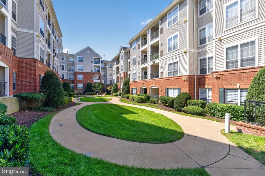 4850 Eisenhower Ave #217, Alexandria, VA 22304 - #2