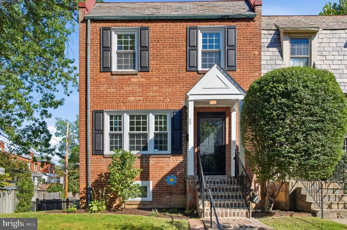 4 E Rosemont Ave, Alexandria, VA 22301 - #1