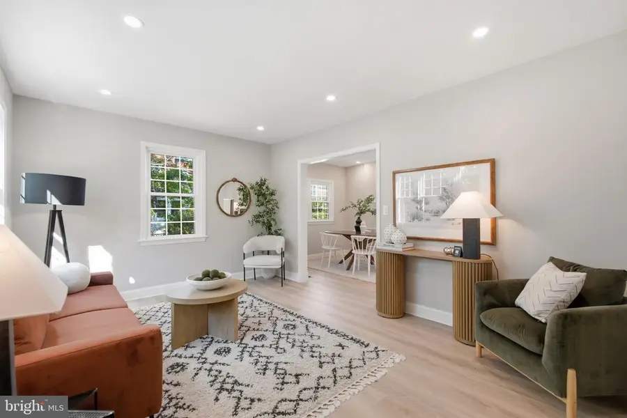 4 E Rosemont Ave, Alexandria, VA 22301 - #3