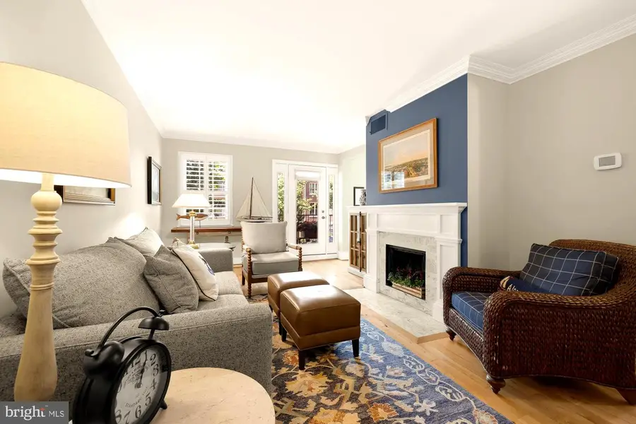 1115 N Pitt St #2b, Alexandria, VA 22314 - #2