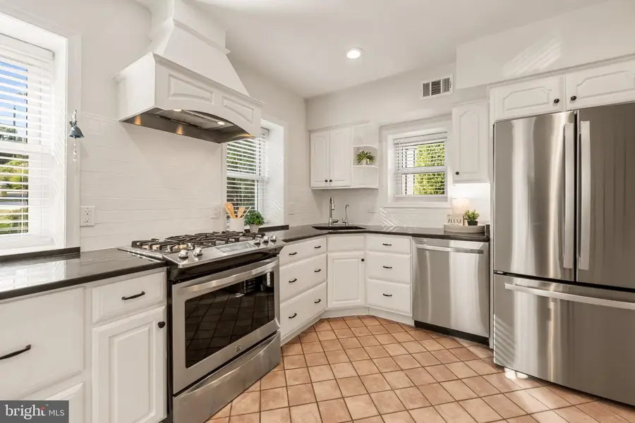 101 N Earley, Alexandria, VA 22304 - #2