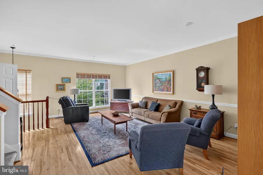 3821 Dominion Mill Dr, Alexandria, VA 22304 - #2