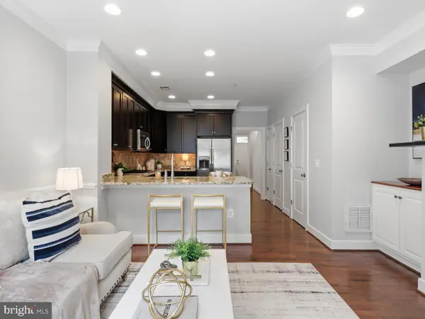 932 Columbus St N, ALEXANDRIA, VA 22314