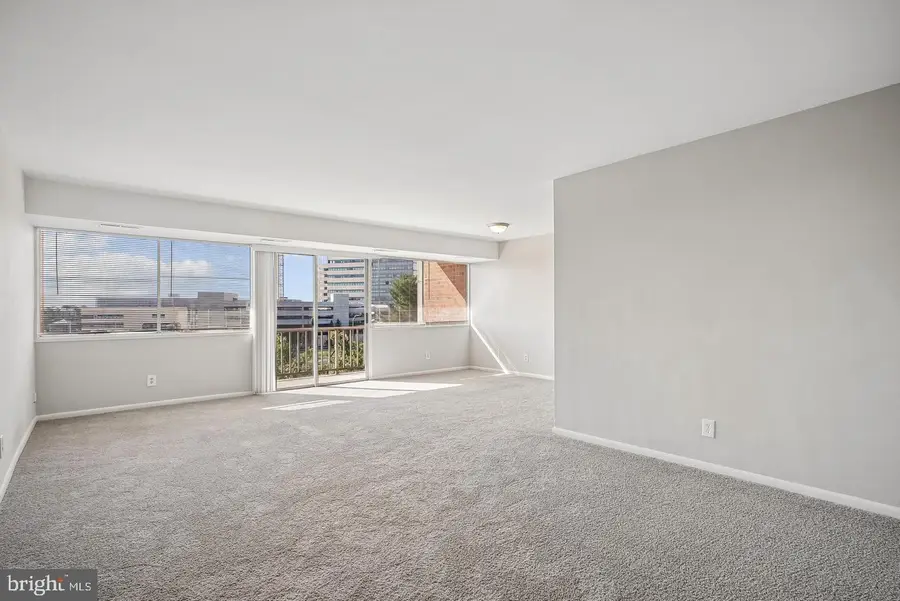 5831 Quantrell Ave #409, Alexandria, VA 22312 - #3