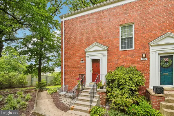 3506 Martha Custis Dr, ALEXANDRIA, VA 22302