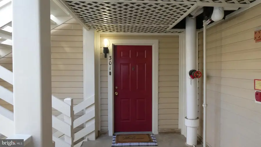 244 S Reynolds St #301, Alexandria, VA 22304 - #3