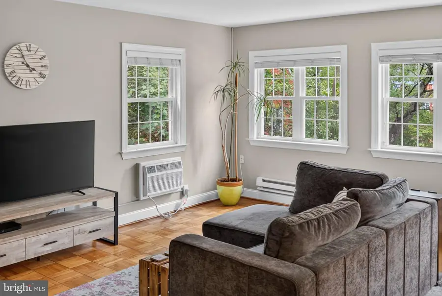 1615 Preston Rd, Alexandria, VA 22302 - #3