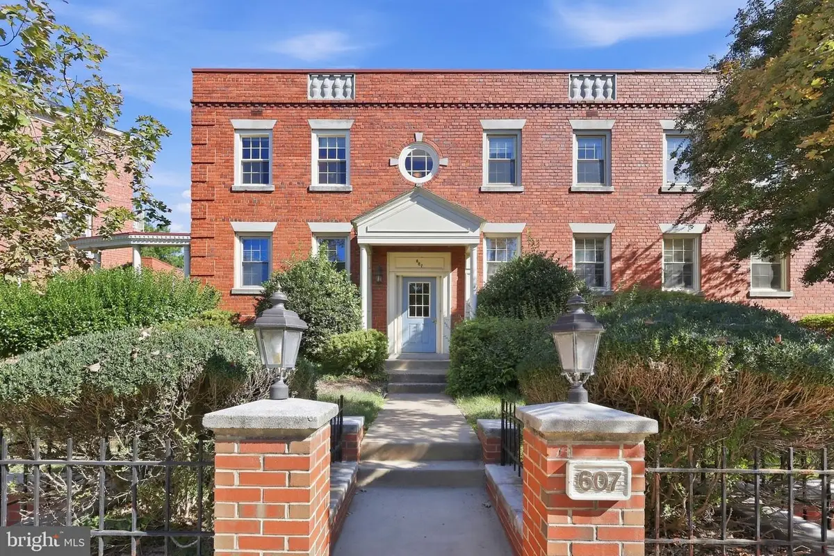 607 Bashford Ln #1, Alexandria, VA 22314 - #1