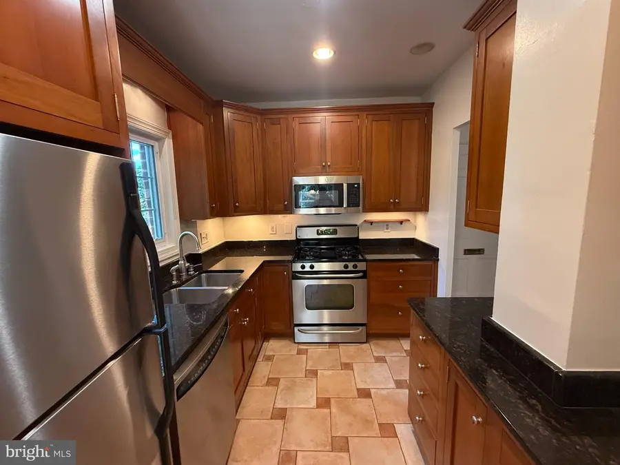 3500 Martha Custis Dr, Alexandria, VA 22302 - #3